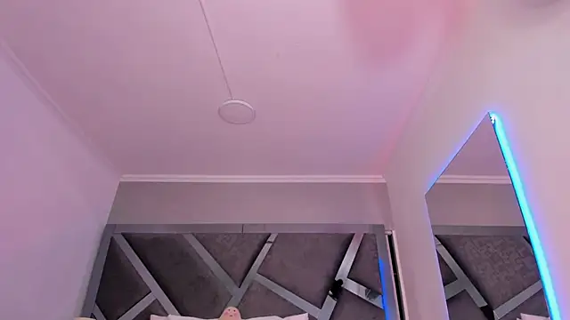 AmberiniHoffman online show from 01.14.25