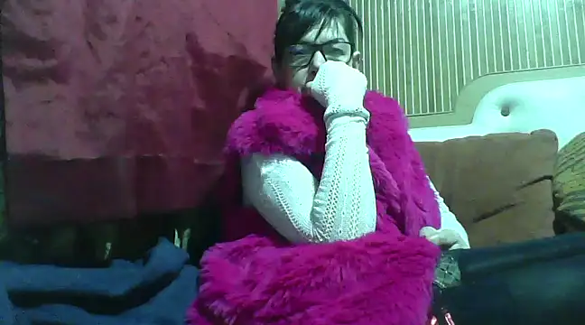 Snapshot of AlanaLaDream chatting on 02.16.25 AlanaLaDream online show from 02.16.25