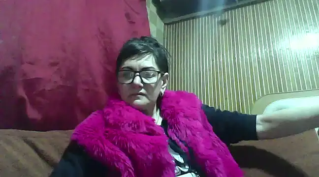 Snapshot of AlanaLaDream chatting on 02.25.25 AlanaLaDream online show from 02.25.25