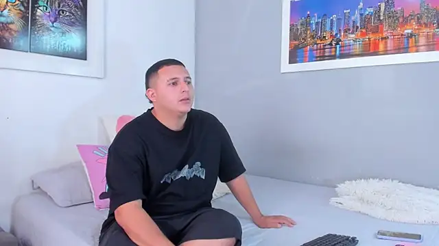 naughtyloverss online show from 02.06.25