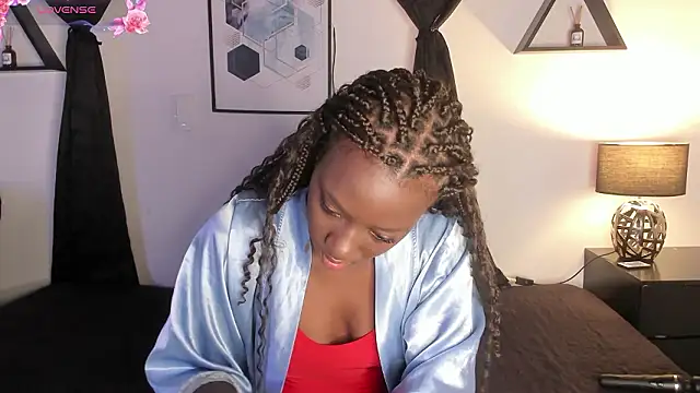 Khenta Michells online show from 02.26.26