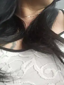 sara pineros online show from 12.05.24