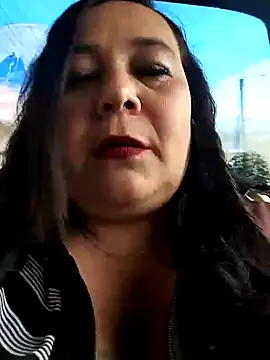 sara pineros online show from 12.21.24