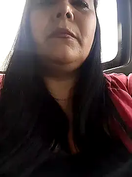 sara pineros online show from 12.26.24