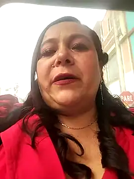 sara pineros online show from 02.27.25