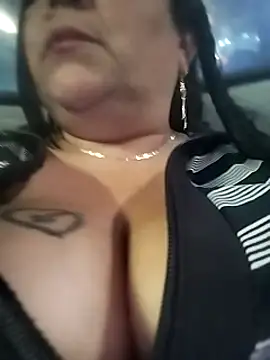 sara pineros online show from 02.28.25