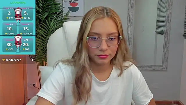 Mia Sanchez01 online show from 12.14.24