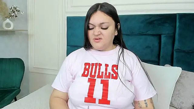 Charlotte Mayer online show from 01.30.25