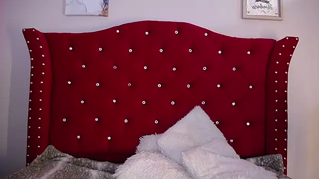 charlotte1-ls online show from 02.24.25