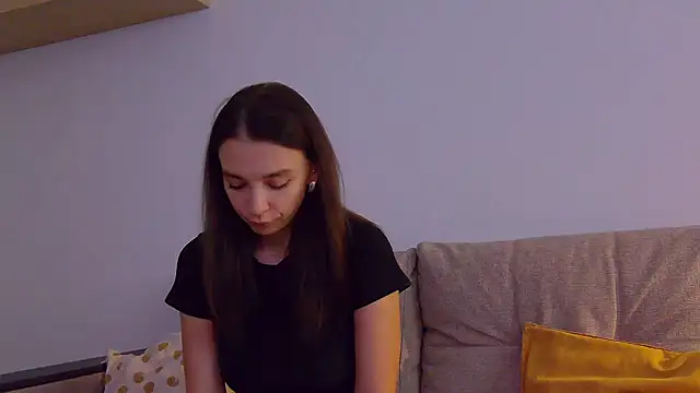 TeenyMariaXx online show from 10.11.25