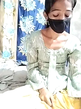 Cute-Ridhima online show from 02.28.25