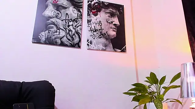 CruzVega online show from 10.05.25