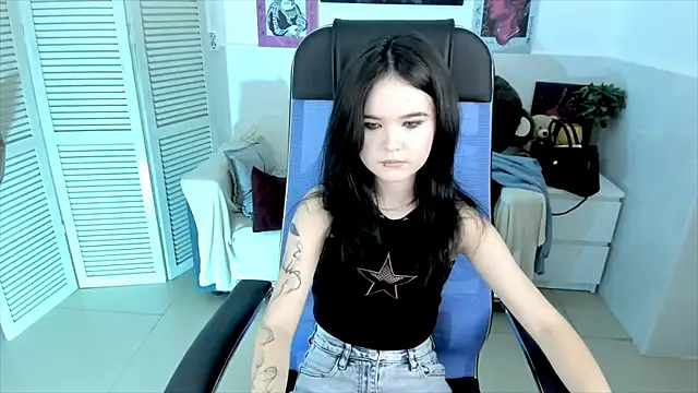 Elainebeness online show from 10.07.25