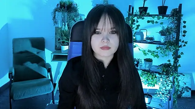 Elainebeness online show from 03.17.26