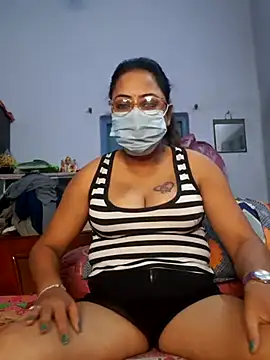 Snapshot of JODI_NO1 chatting on 01.22.25 JODI NO1 online show from 01.22.25
