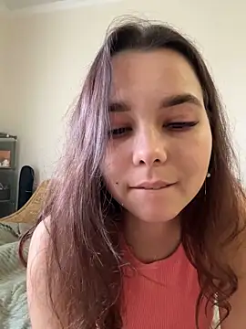 PoppyRobinson online show from 12.06.24