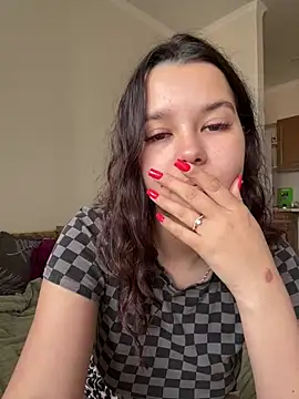 PoppyRobinson online show from 12.12.24