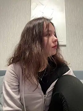 PoppyRobinson online show from 12.27.24