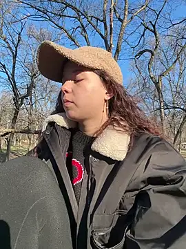 PoppyRobinson online show from 01.09.25