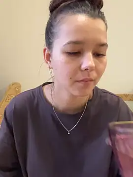 PoppyRobinson online show from 01.13.25