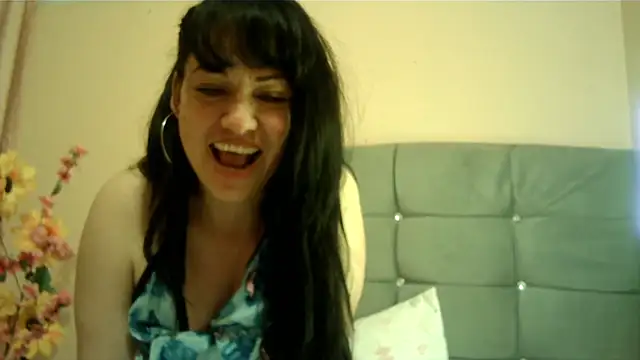 taylor198115 online show from 11.21.25