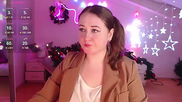 LizzyShine online show from 12.14.24