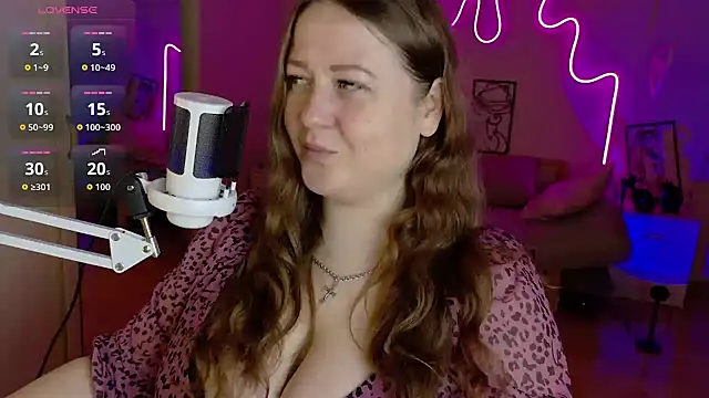 LizzyShine online show from 10.28.25