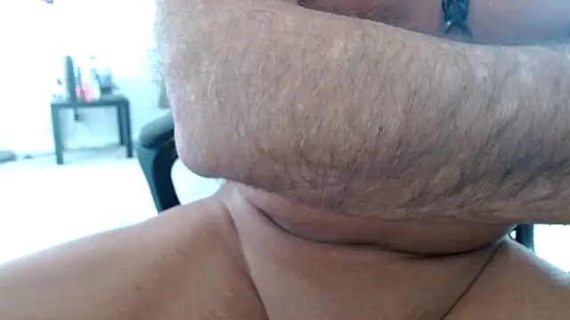 GirthBullger4You online show from 03.13.25