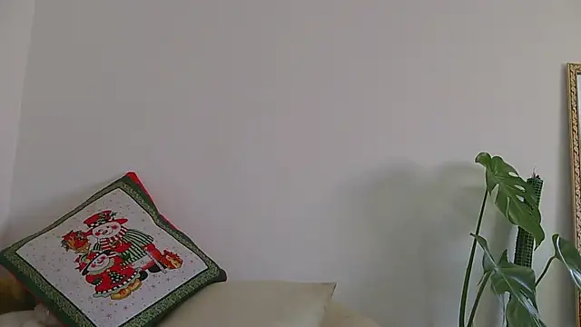 Miss oliviaa online show from 12.14.24