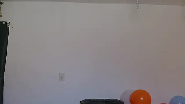 Miss oliviaa online show from 12.22.24