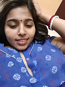 Snapshot of Sweet-Rani chatting on 04.23.26 Sweet-Rani online show from 04.23.26