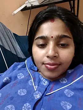 Snapshot of Sweet-Rani chatting on 05.15.26 Sweet-Rani online show from 05.15.26
