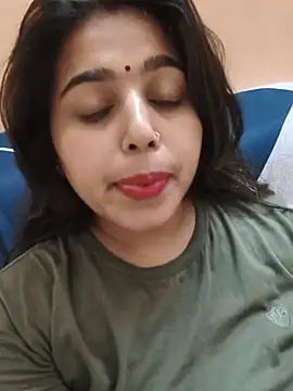 Snapshot of Sweet-Rani chatting on 05.21.26 Sweet-Rani online show from 05.21.26