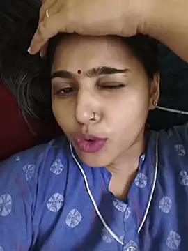 Snapshot of Sweet-Rani chatting on 05.28.26 Sweet-Rani online show from 05.28.26