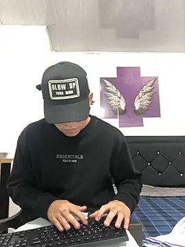 logannth online show from 04.08.26