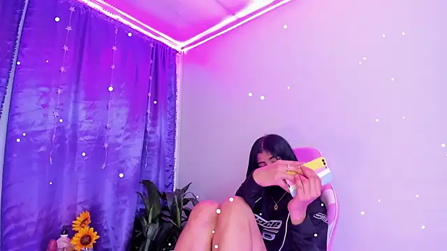 emaa lambert online show from 12.13.24