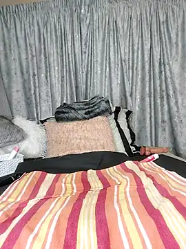 ThickianaRider online show from 10.19.25