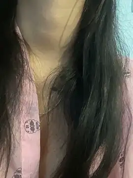 Snapshot of Sweett_Sarita chatting on 02.28.25 Sweett Sarita online show from 02.28.25