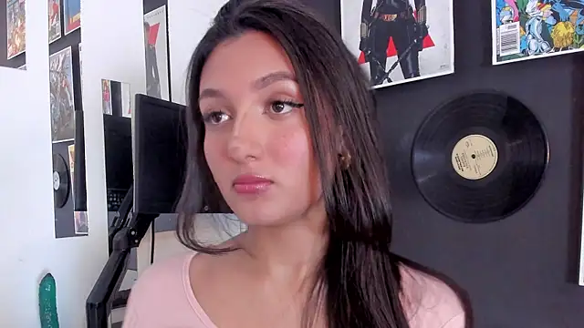 Afrodita Shalom online show from 12.14.24