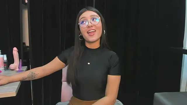 Afrodita Shalom online show from 12.26.24