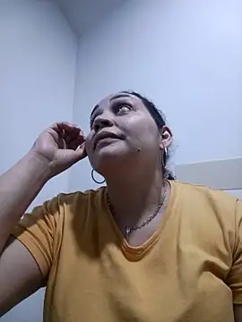 MirandaSoto online show from 02.05.26