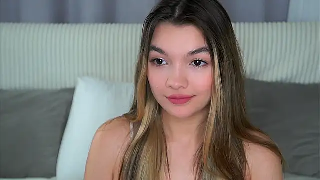 VeronaAppleberry online show from 09.28.25