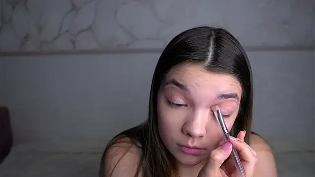 VeronaAppleberry online show from 02.13.26