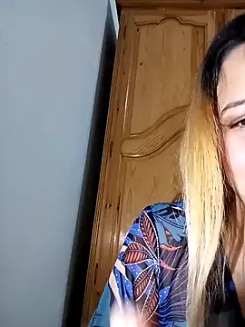 Snapshot of barbieelove chatting on 02.09.25 barbieelove online show from 02.09.25