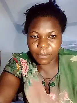 Snapshot of Danny_lady chatting on 11.02.25 Danny lady online show from 11.02.25