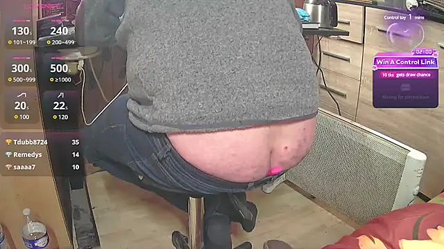 Snapshot of misteryman1956 chatting on 02.15.25 misteryman1956 online show from 02.15.25