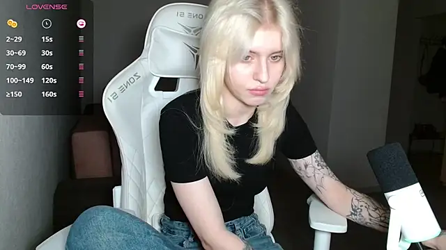 LizaKisses online show from 10.05.25