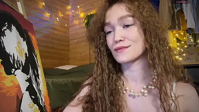 Snapshot of such_juicee chatting on 12.17.24 such juicee online show from 12.17.24
