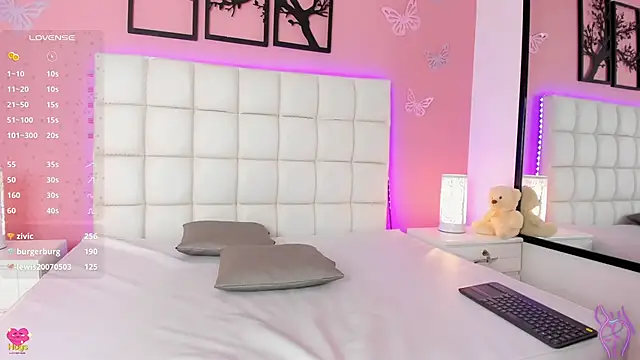 Snapshot of RenataJhonson_ chatting on 12.04.24 RenataJhonson online show from 12.04.24