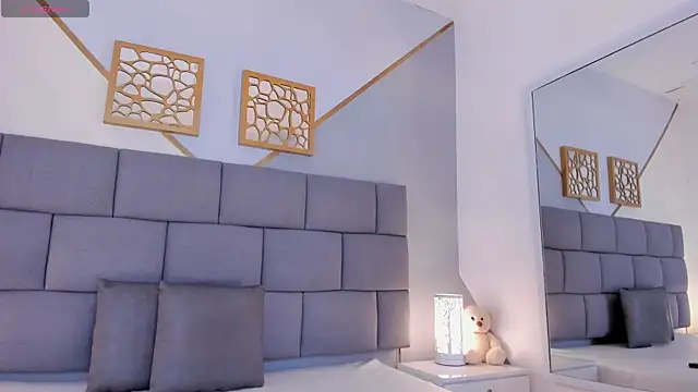 RenataJhonson  online show from 11.29.25